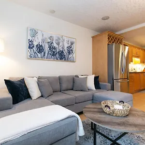 The Royal Bay Getaway Holiday home Victoria