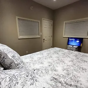 Amueblada En Eglinton Homestay