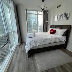 Prestigious 2-bdrm - Across From Scotiabank Arena Apartment