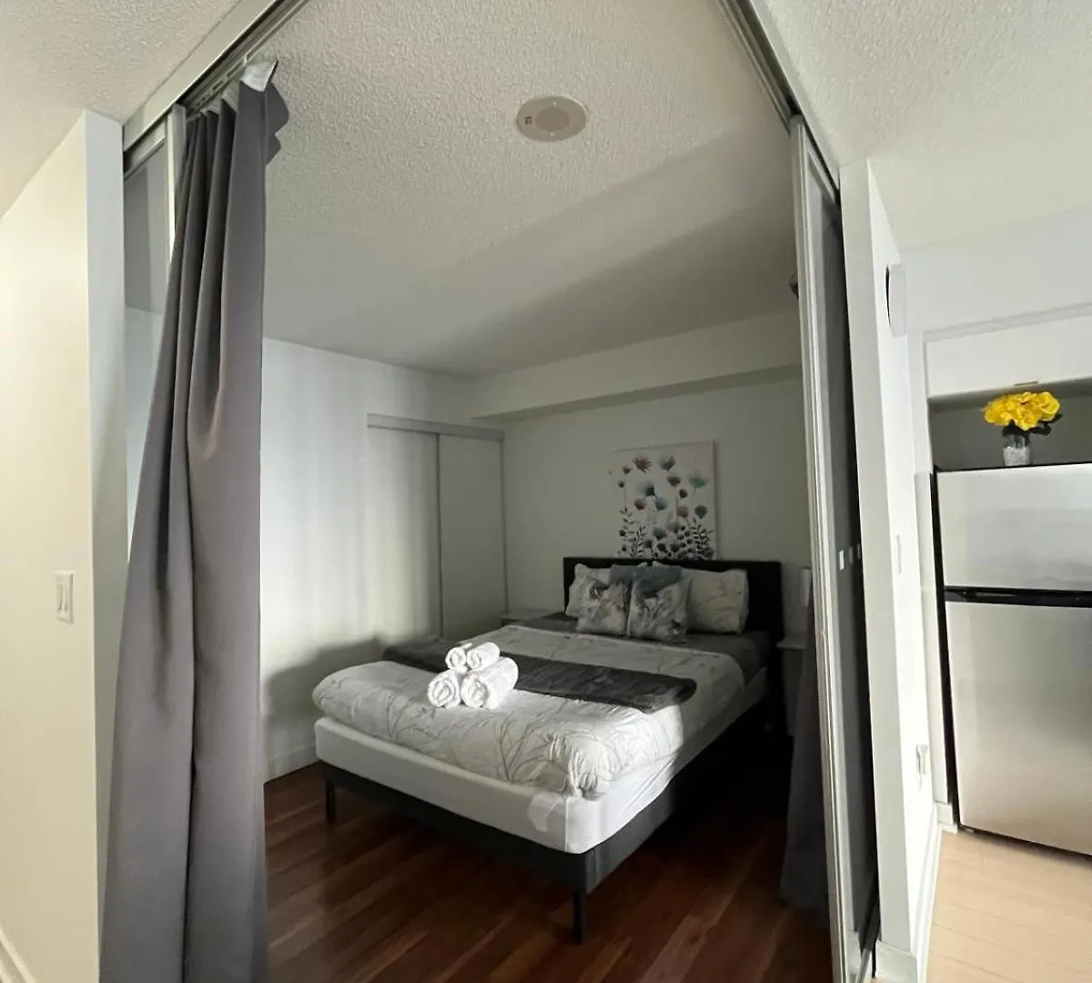 Luxurious Condo With A Lake View Toronto 0*,  Canada